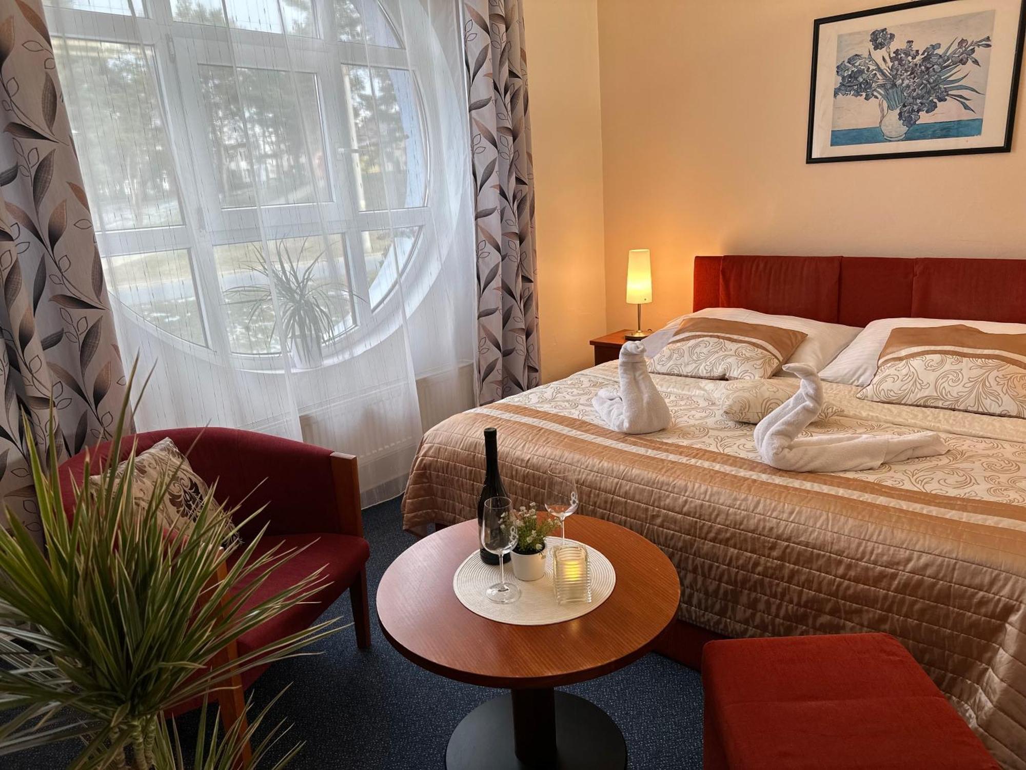 Wellness Hotel Stare Mesto Uherske Hradiste Ngoại thất bức ảnh