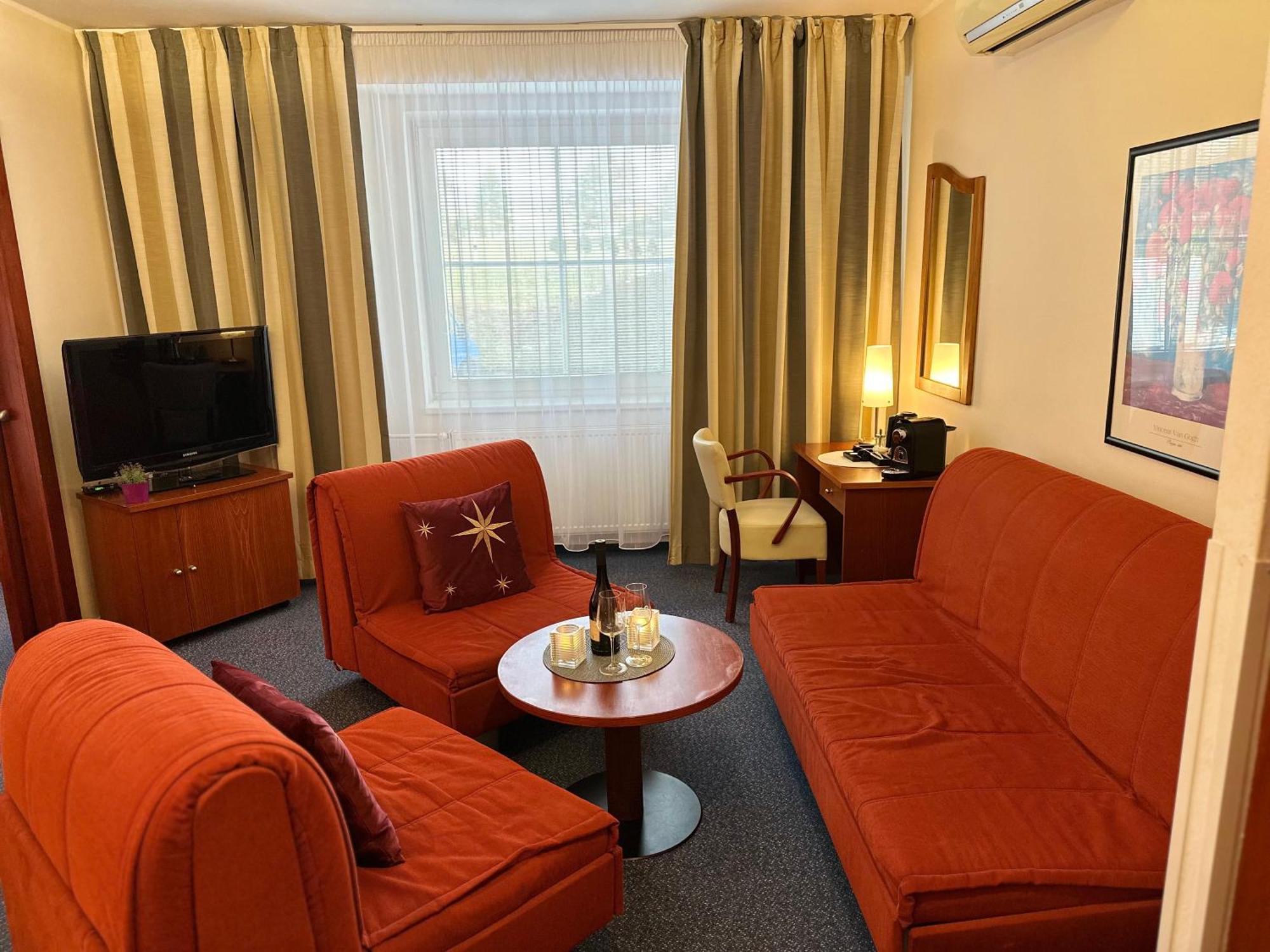 Wellness Hotel Stare Mesto Uherske Hradiste Ngoại thất bức ảnh
