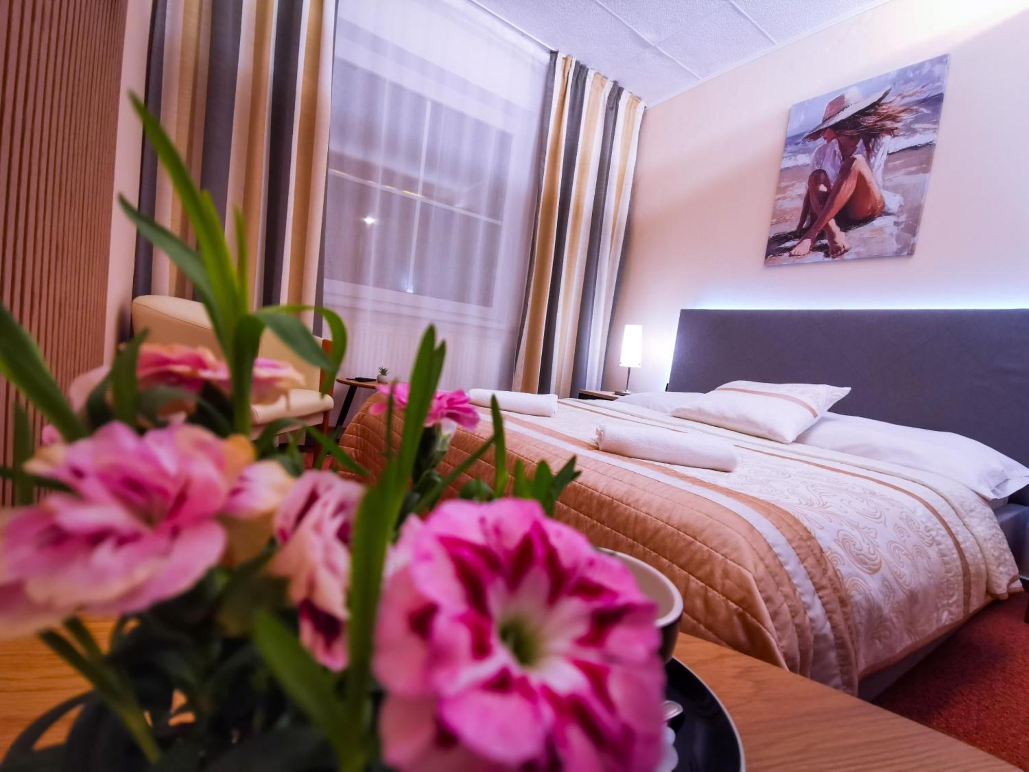 Wellness Hotel Stare Mesto Uherske Hradiste Ngoại thất bức ảnh